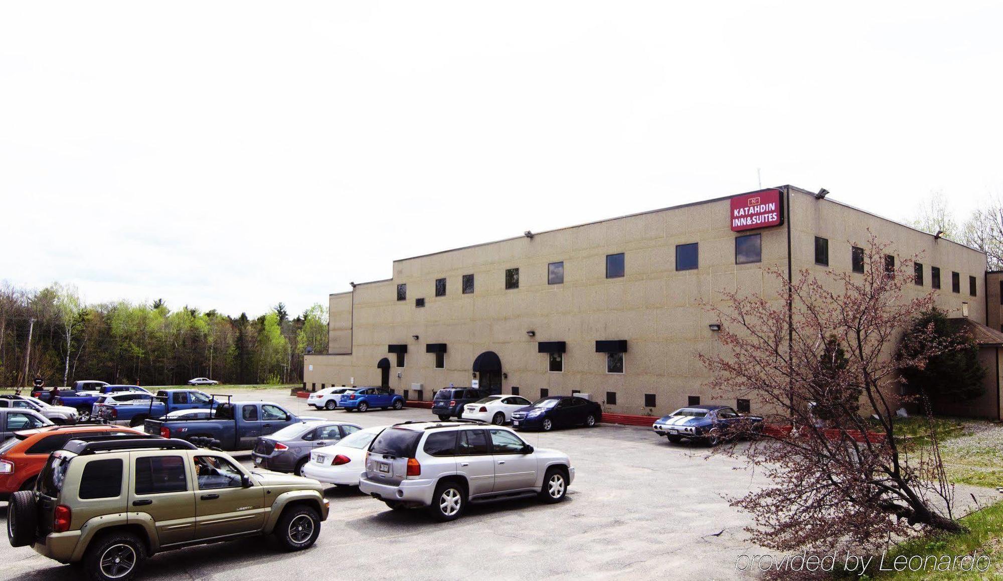 Katahdin Inn&Suites Millinocket Exterior foto